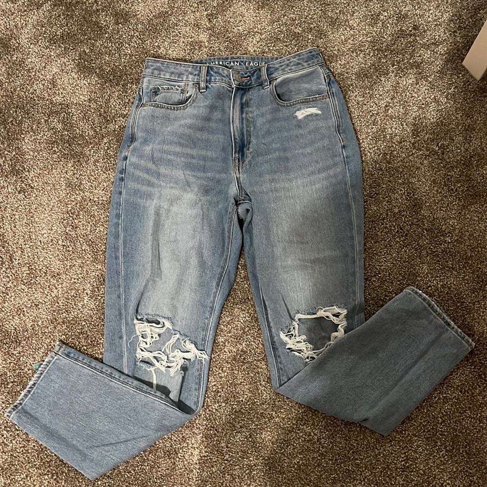 American Eagle Mom Jeans